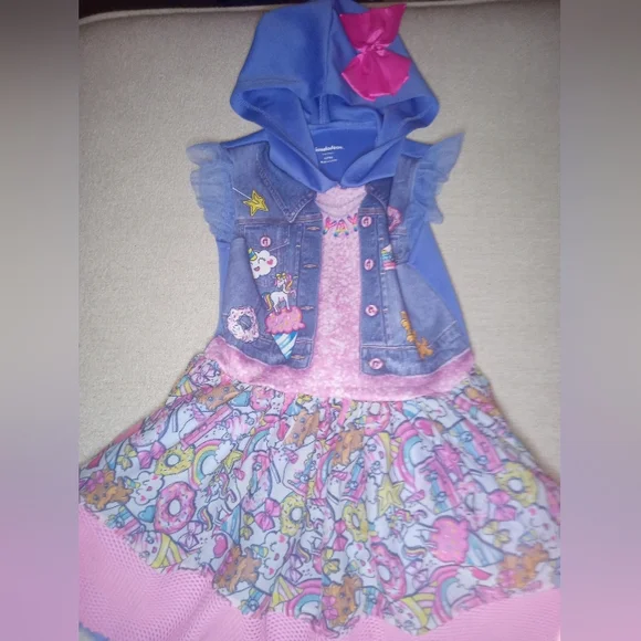 JoJo Siwa Girls Exclusive Cosplay Dress, Size S ( 6/6X) - Picture 3 of 3